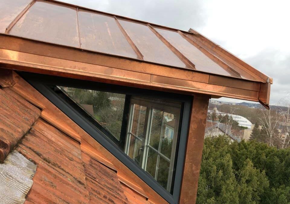 Création d’une lucarne, habillage cuivre 7/10 et couverture joint debout.
